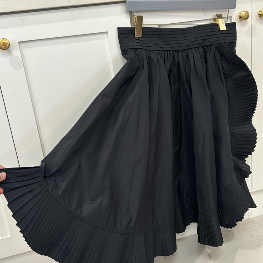 Armani Collezioni Black Ruffle Skirt. 8